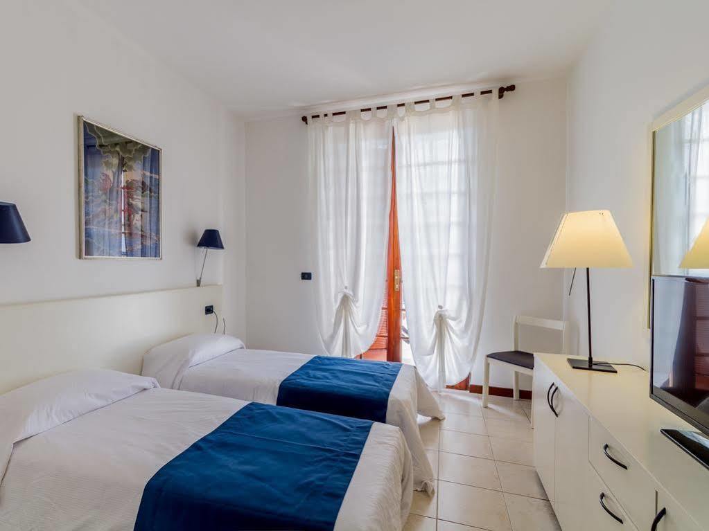 Hotel Tarabella Форте-деи-Марми Экстерьер фото